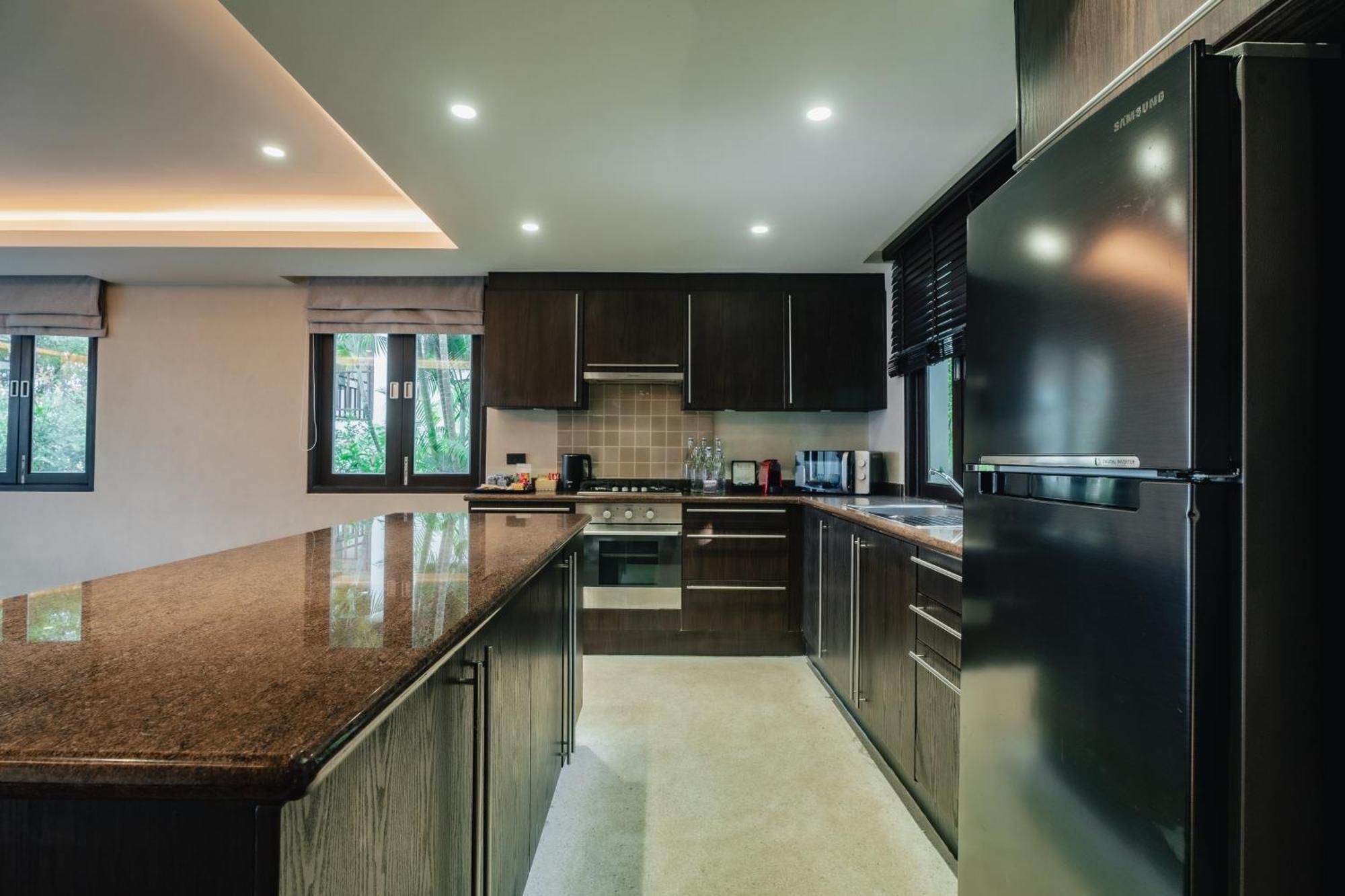 Hotel Barcelo Coconut Island, Phuket Esterno foto A modern kitchen