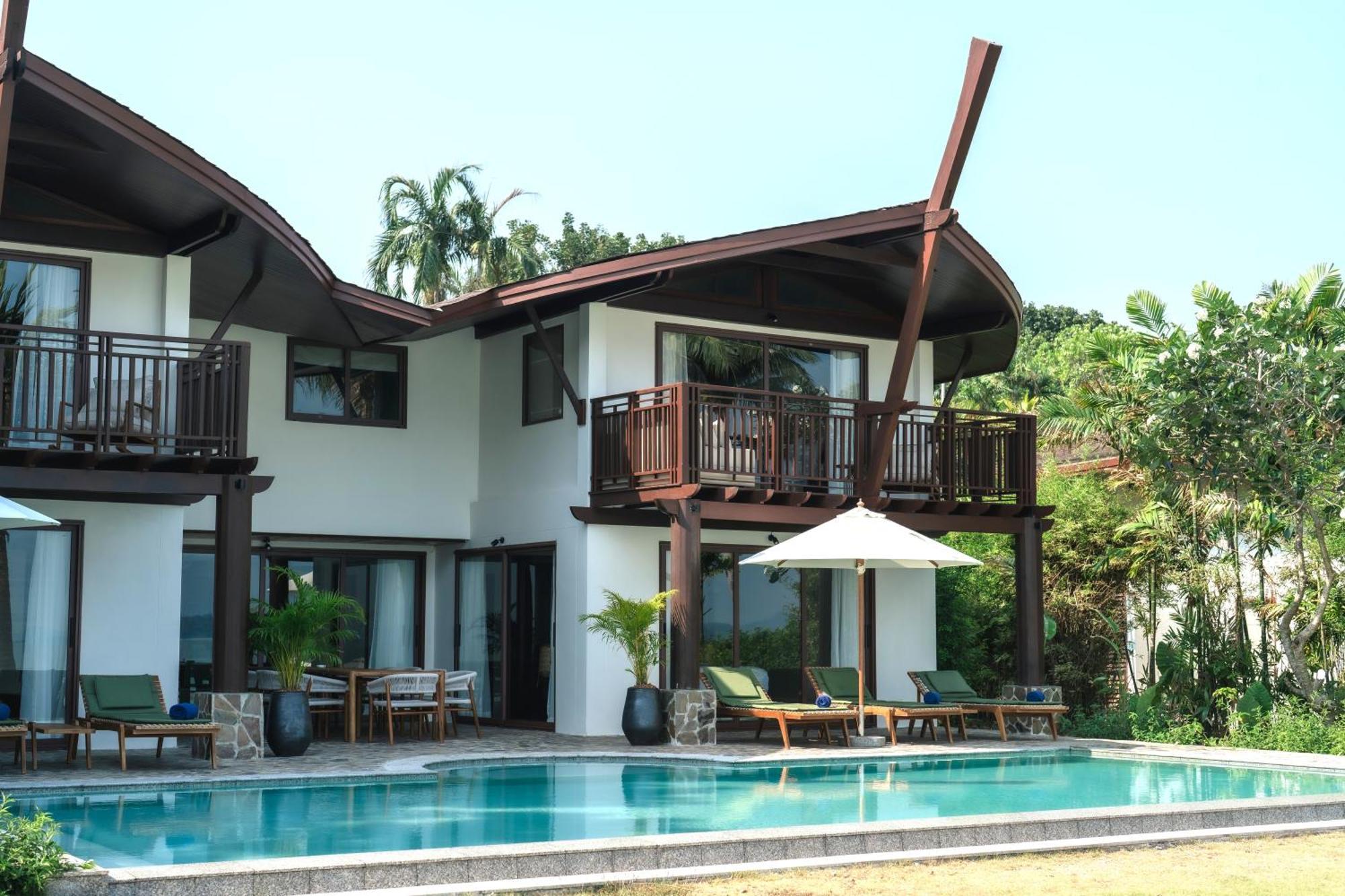 Hotel Barcelo Coconut Island, Phuket Esterno foto Villa at the resort
