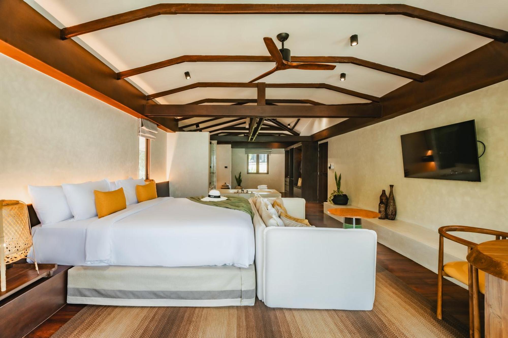 Hotel Barcelo Coconut Island, Phuket Esterno foto Deluxe Ocean View
