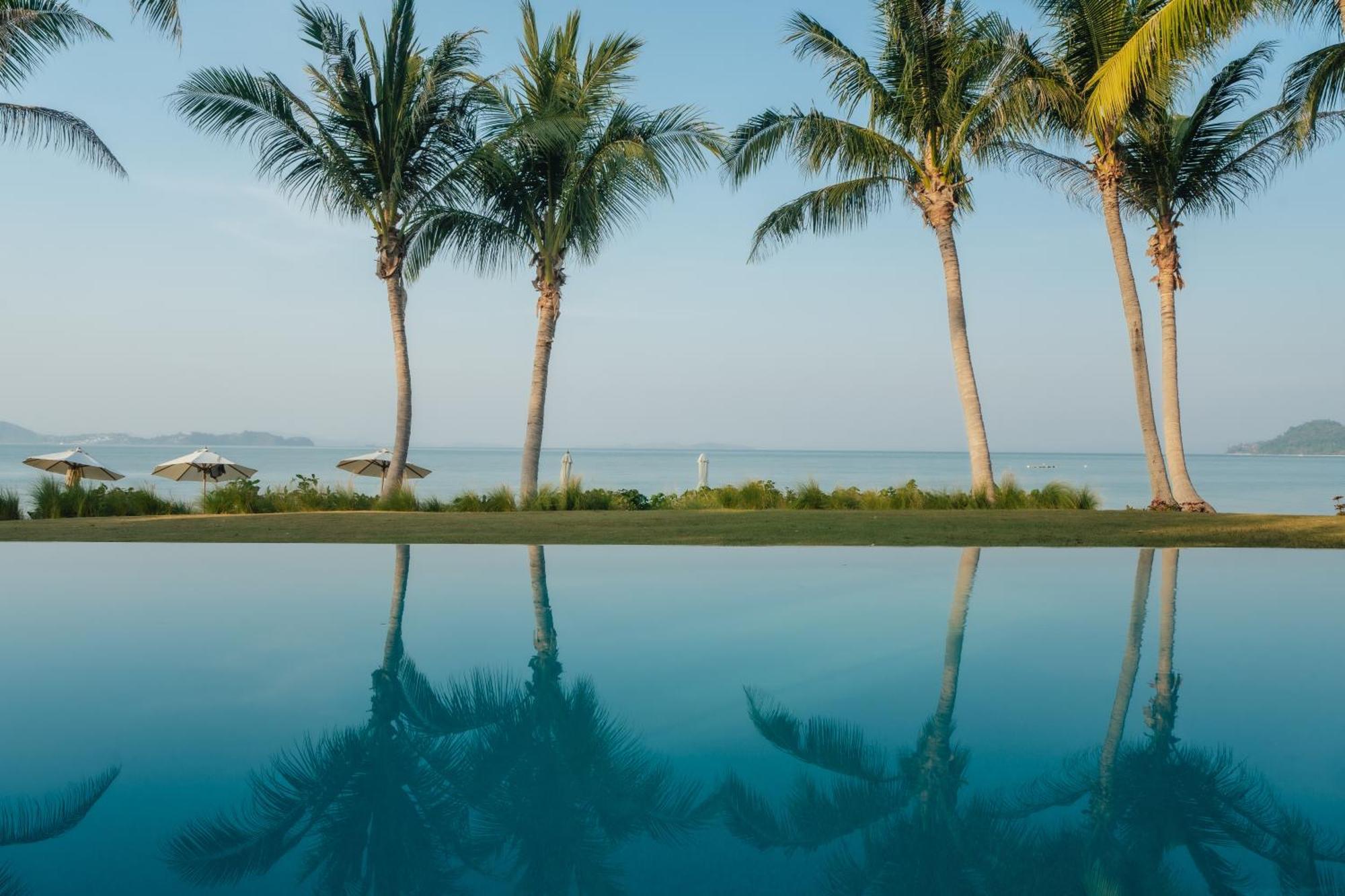 Hotel Barcelo Coconut Island, Phuket Esterno foto View of the Gulf of Thailand from the resort